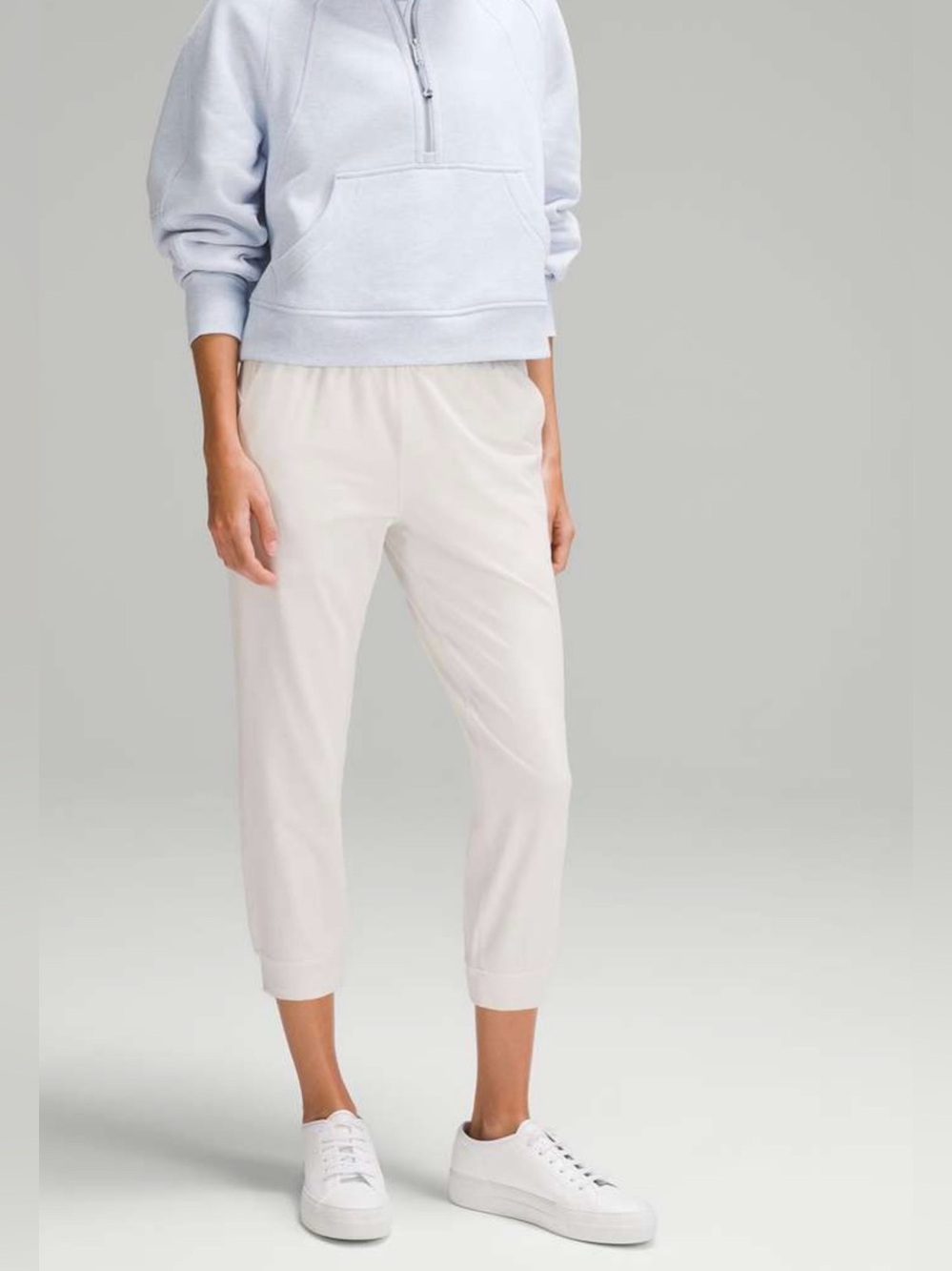 Lululemon Soft Jersey Classic Fit Mid Rise Cropped Jogger White Size 6 Soft Chic